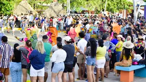 Poneloya vibra con el Carnaval Playero 2025