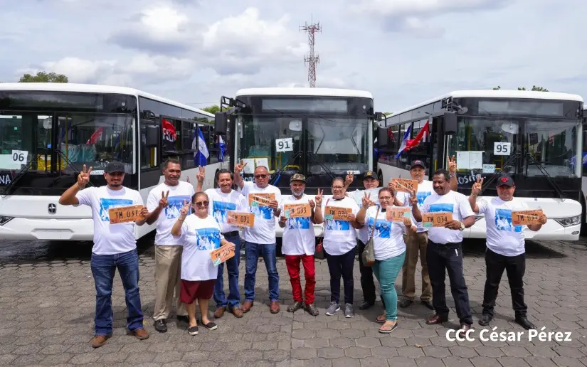 Entregan 69 buses Yaxing a transportistas de Managua y el Caribe Sur