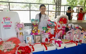 Jóvenes emprendedores destacan en el Festival “Amor a Mamá”