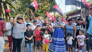 Familias de San Marcos celebran calles nuevas en el barrio María Auxiliadora