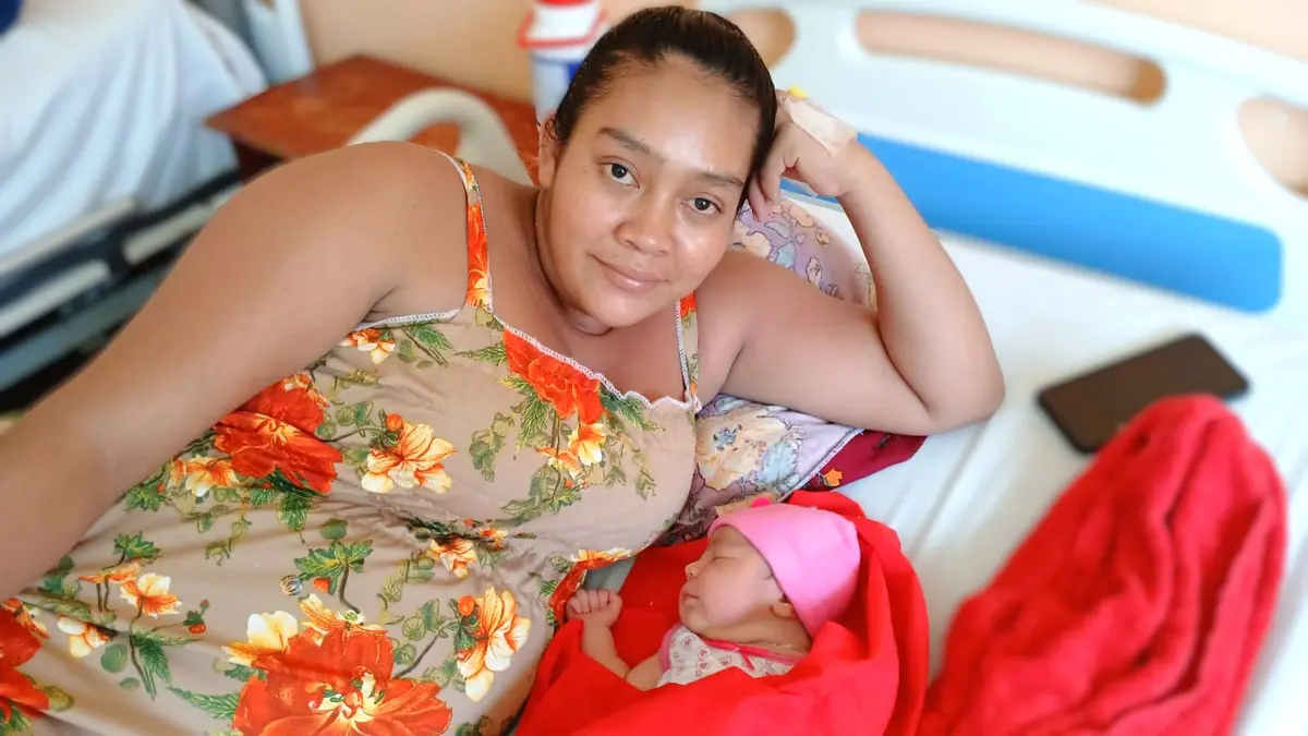 Nace en Bluefields una hermosa bebé en el Día de las Madres
