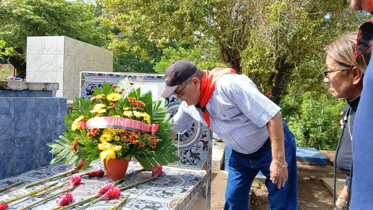 Militancia y autoridades conmemoran a compañeros caídos en Jinotepe
