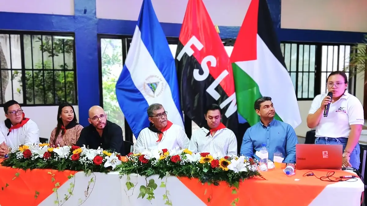 Carazo refuerza compromiso comunicacional por la verdad