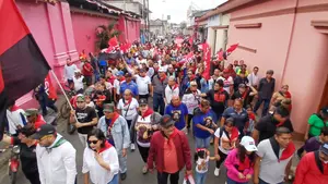 Dianas, caminatas y memoria viva por Carlos Fonseca en los departamentos del país
