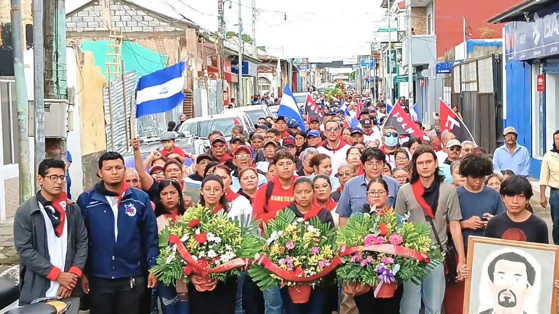 Caminata revolucionaria en Jinotepe honra a Carlos Fonseca