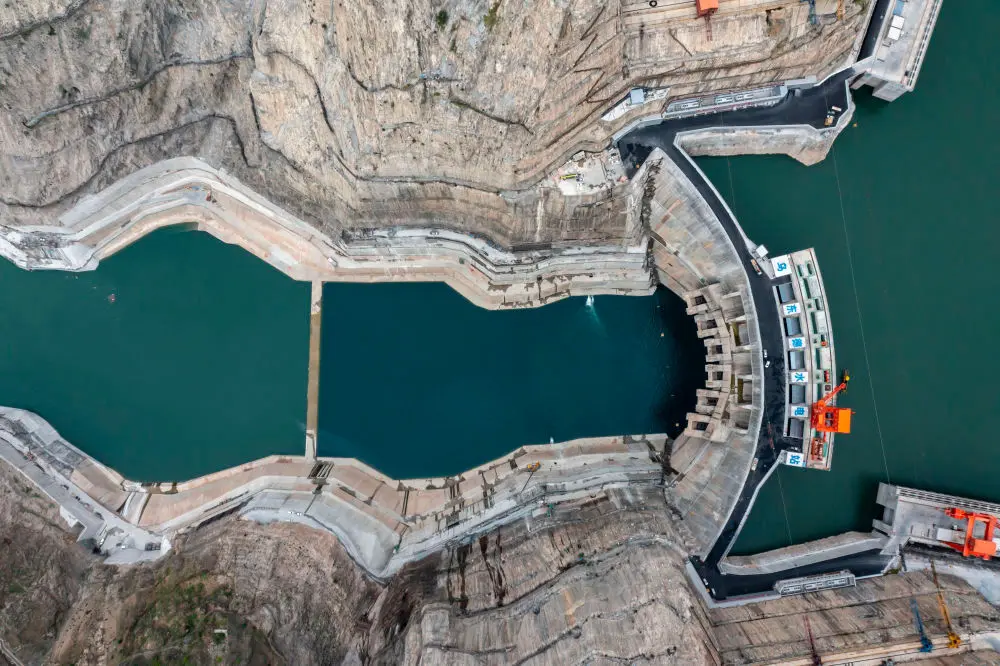 China inicia construcción de la central hidroeléctrica más grande del mundo
