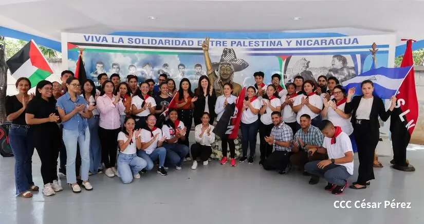 Ministra palestina rinde homenaje a Yasser Arafat en Parque Palestina de Managua