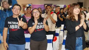 Red de jóvenes comunicadores se reúne para festejar el 46/19 en revolución