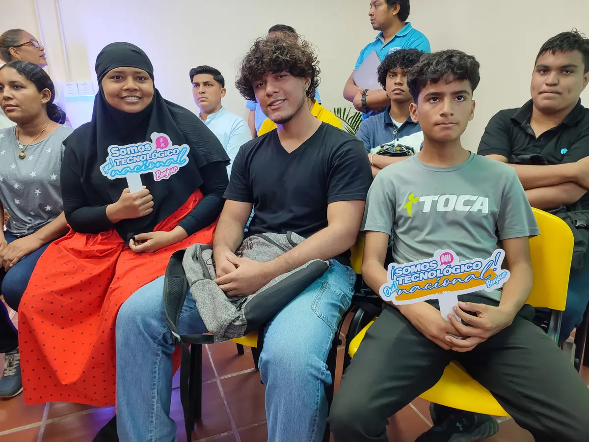 Jóvenes de Managua cuentan con nueva oportunidad para aprender francés