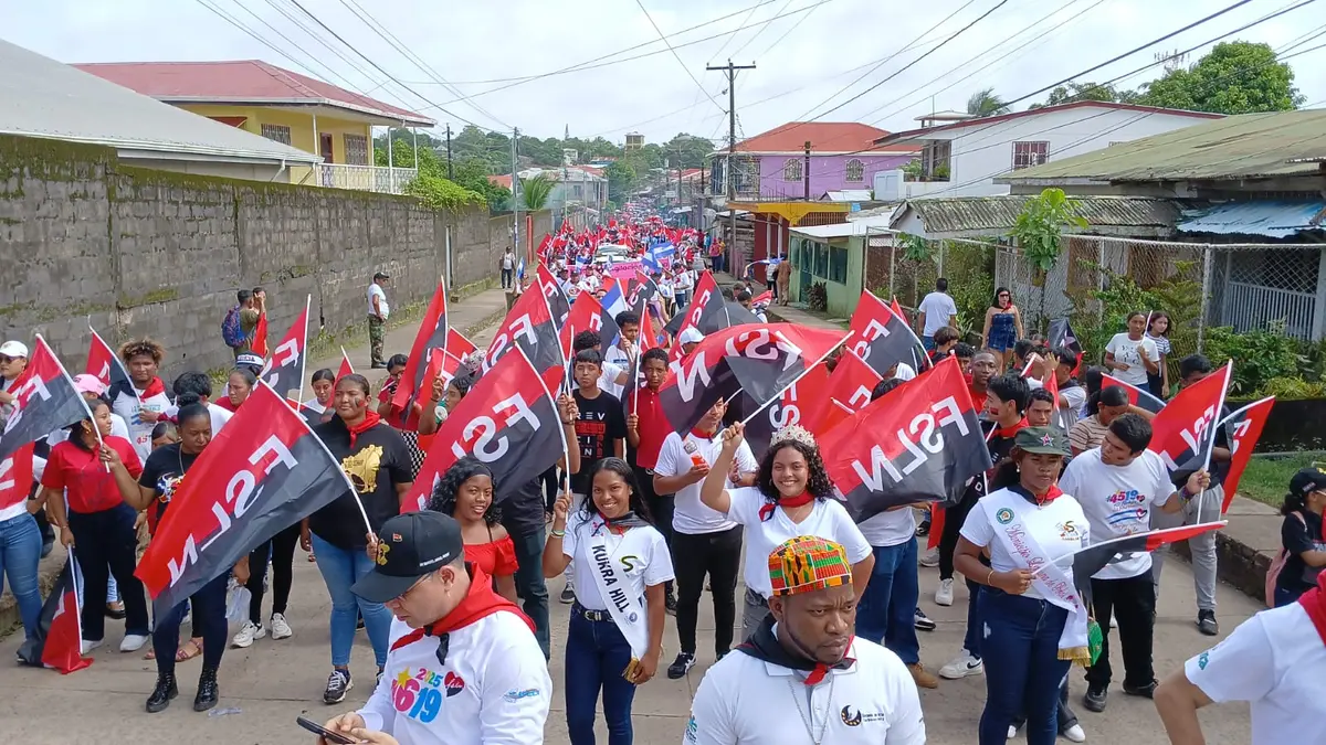 Mar Sandinista recorre las calles de Bluefields: ¡Aquí nadie se rinde!