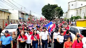 Carazo se desborda por las principales calles celebrando el 46/19