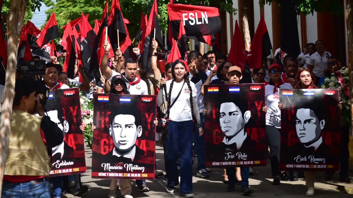 Estudiantes conmemoran en León a los mártires del 23 de Julio