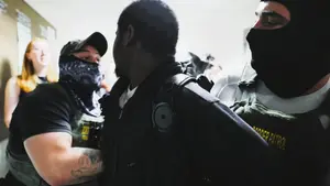 Redadas migratorias convierten barrios de EEUU en pueblos fantasmas