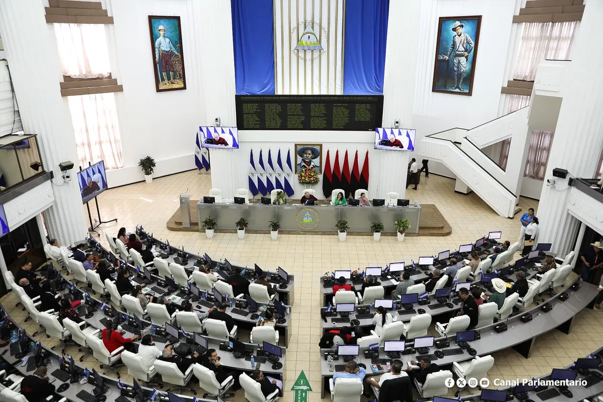 Asamblea Nacional denuncia atrocidades de Ucrania en Donbass