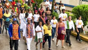 Caminata cultural celebra 184 años de libertad en Bluefields