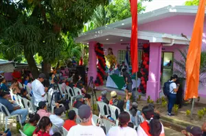 Familias de Valle de la Laguna estrenan centro de salud rehabilitado