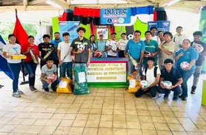 Jóvenes reciben herramientas para fomentar el deporte en centros tecnológicos