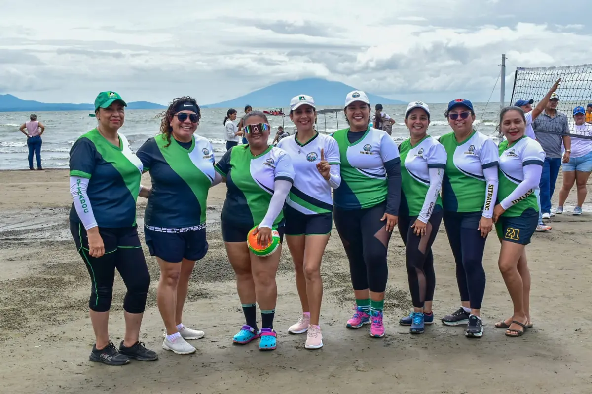 Atletas llegan a San Jorge para los XXIV Juegos de Voleibol Playa