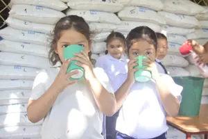 Tercera entrega de merienda escolar llega a estudiantes de León