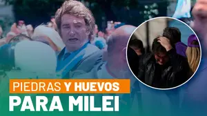 ¡El pueblo está enojado! Presidente argentino agredido en acto político