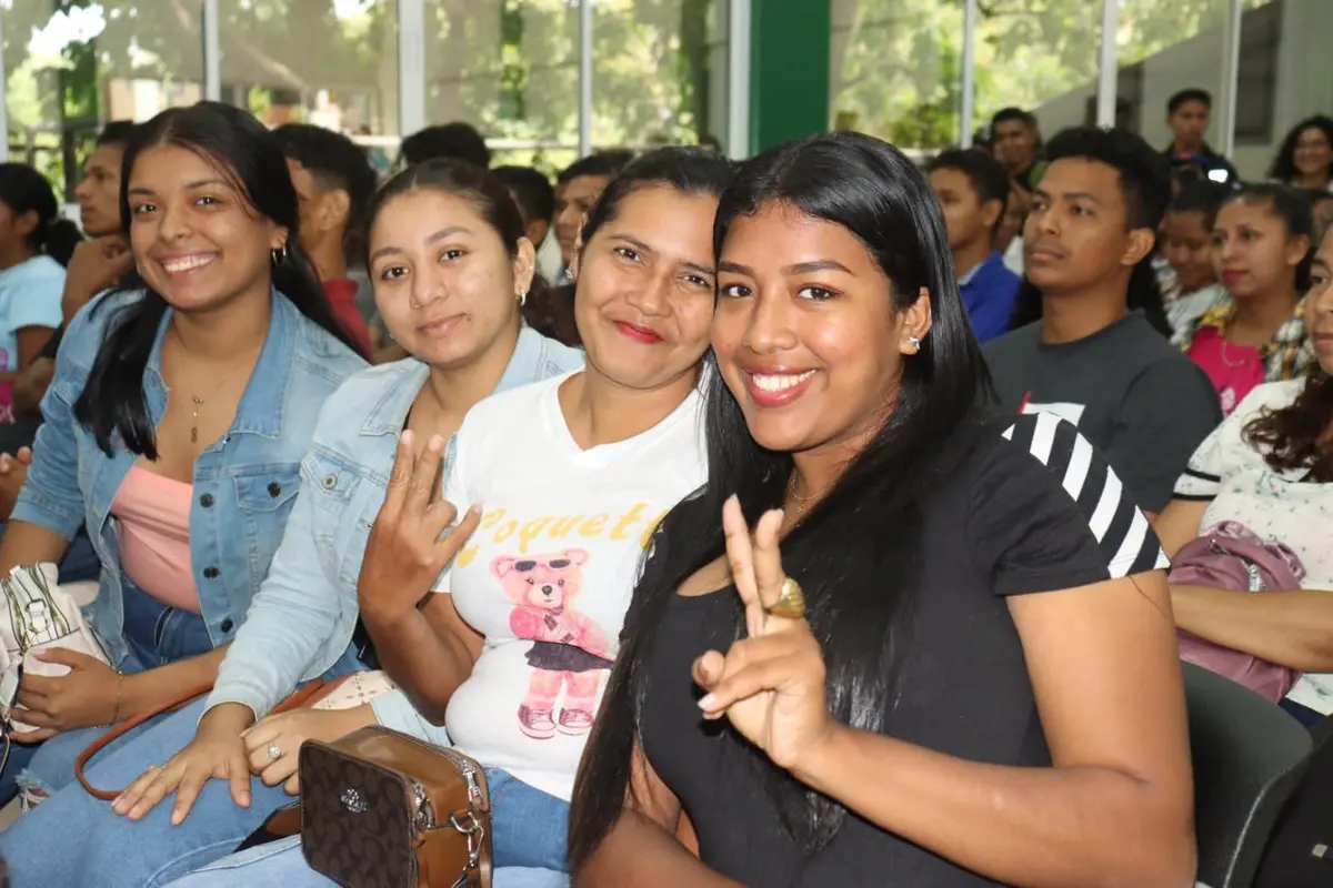 Más de 700 jóvenes reciben becas universitarias en el departamento de Rivas