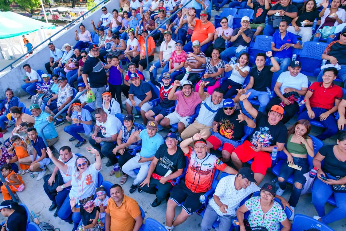 Las Fieras del San Fernando rugen con fuerza y vencen 14-0 a los Leones