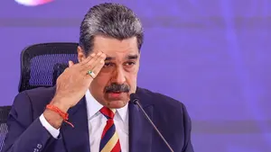 Venezuela evalúa decreto de conmoción exterior tras despliegue de EE.UU.
