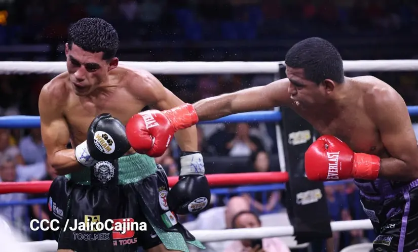 Chocolatito gana una guerra en el ring y hace temblar el Polideportivo