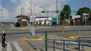 Juventud heroica celebra entrega del Tramo I de la Pista “Héroes de la Insurrección”