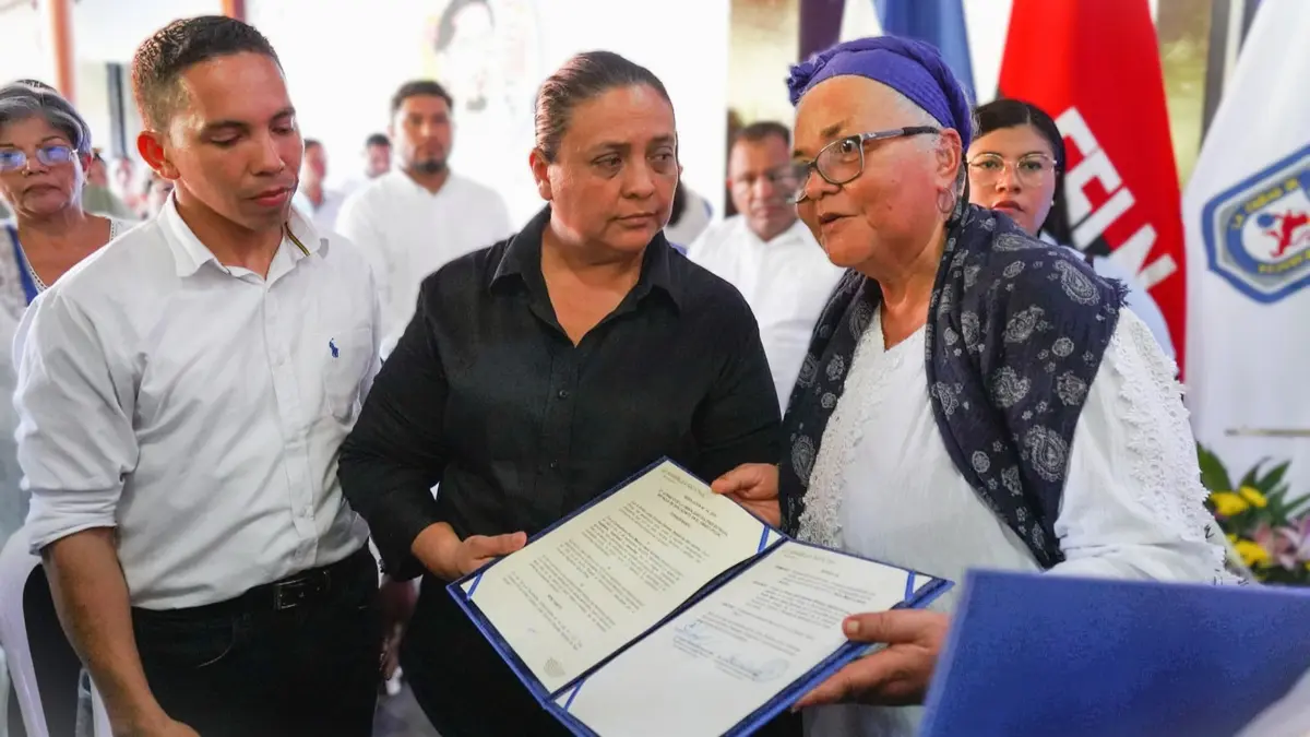 Nicaragua entrega Orden Carlos Fonseca Amador a familia Jaenz