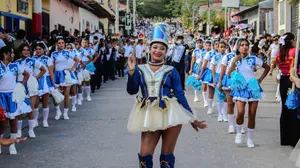 Colorido desfile de Bandas Rítmicas llena de alegría a Ocotal