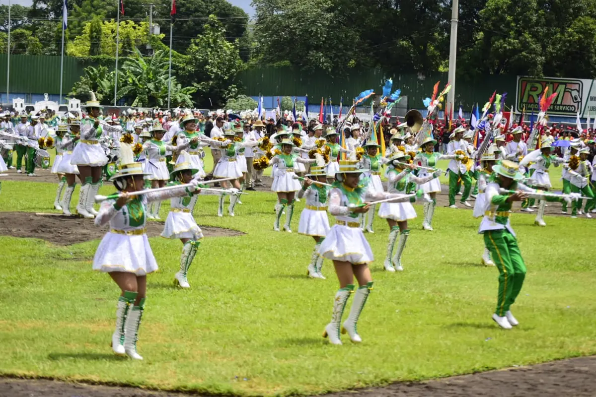 Colegio "Doctor José Madriz" se corona campeón de bandas rítmicas 2025 en León