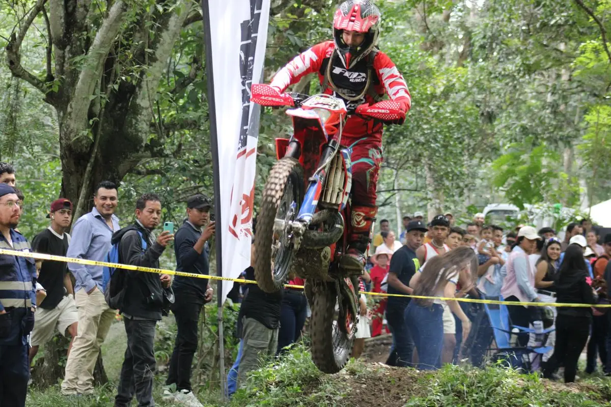 Jalapa vibra con el VII Campeonato Nacional de Moto Enduro