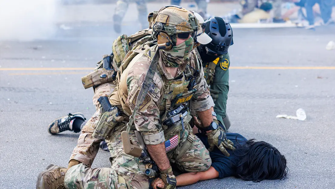 Demandan a Trump por despliegue de Guardia Nacional en ciudades demócratas