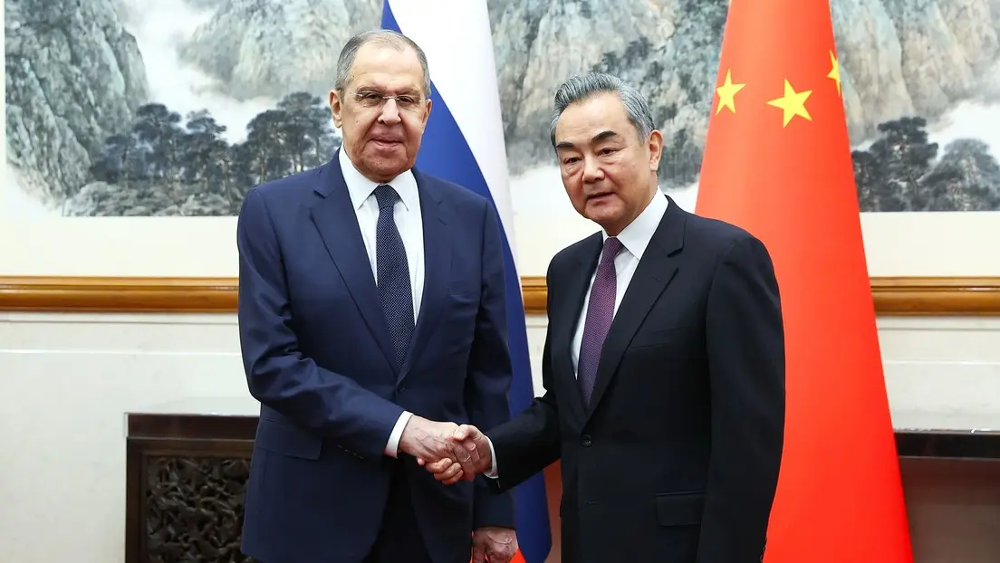 Lavrov afirma que Rusia no se unirá a EE.UU. contra China