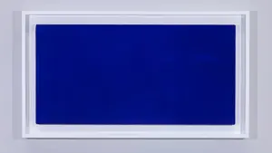 Venden por 21 millones de dólares una pintura completamente azul