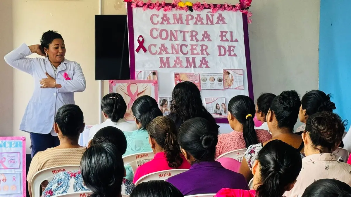 La esperanza se viste de rosa: más de 258 mil mujeres atendidas en jornada preventiva