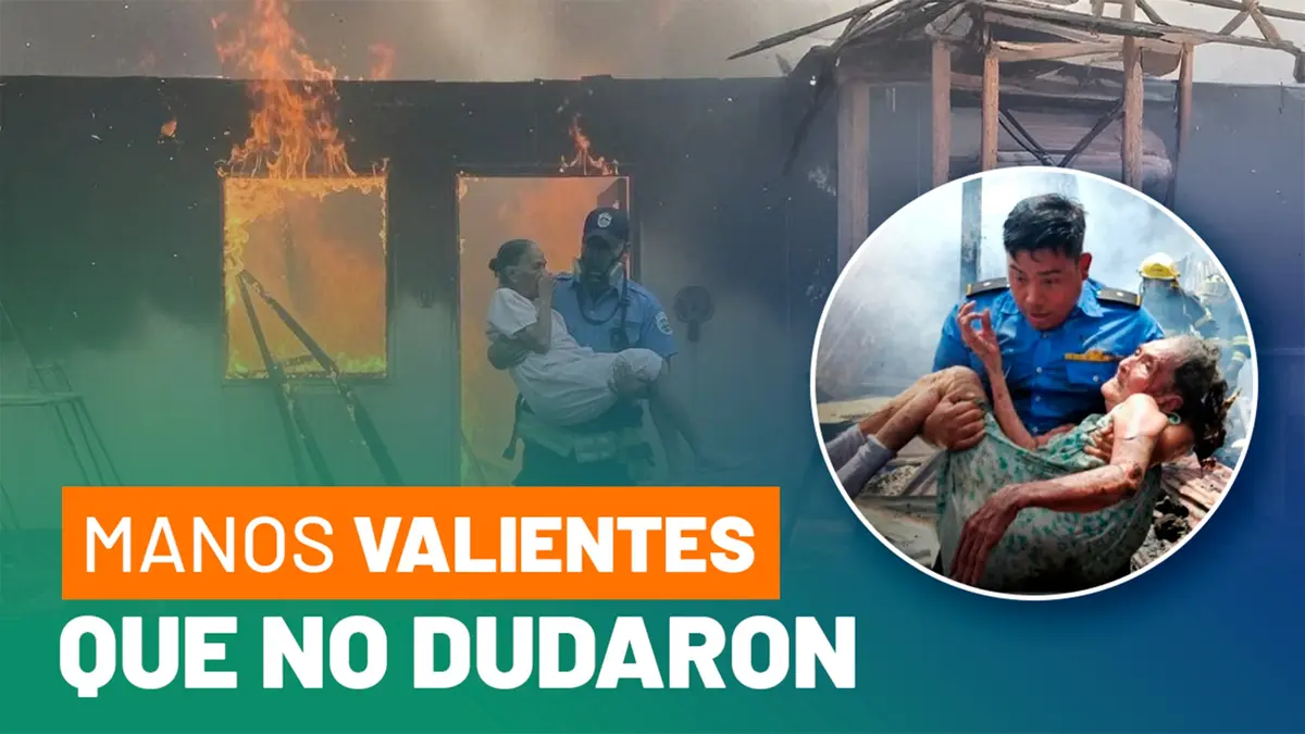 Bomberos arriesgan todo por salvar a dos abuelitas de un incendio