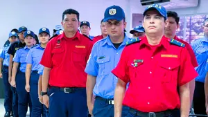 Bomberos nicaragüenses culminan II curso de extinción de incendios