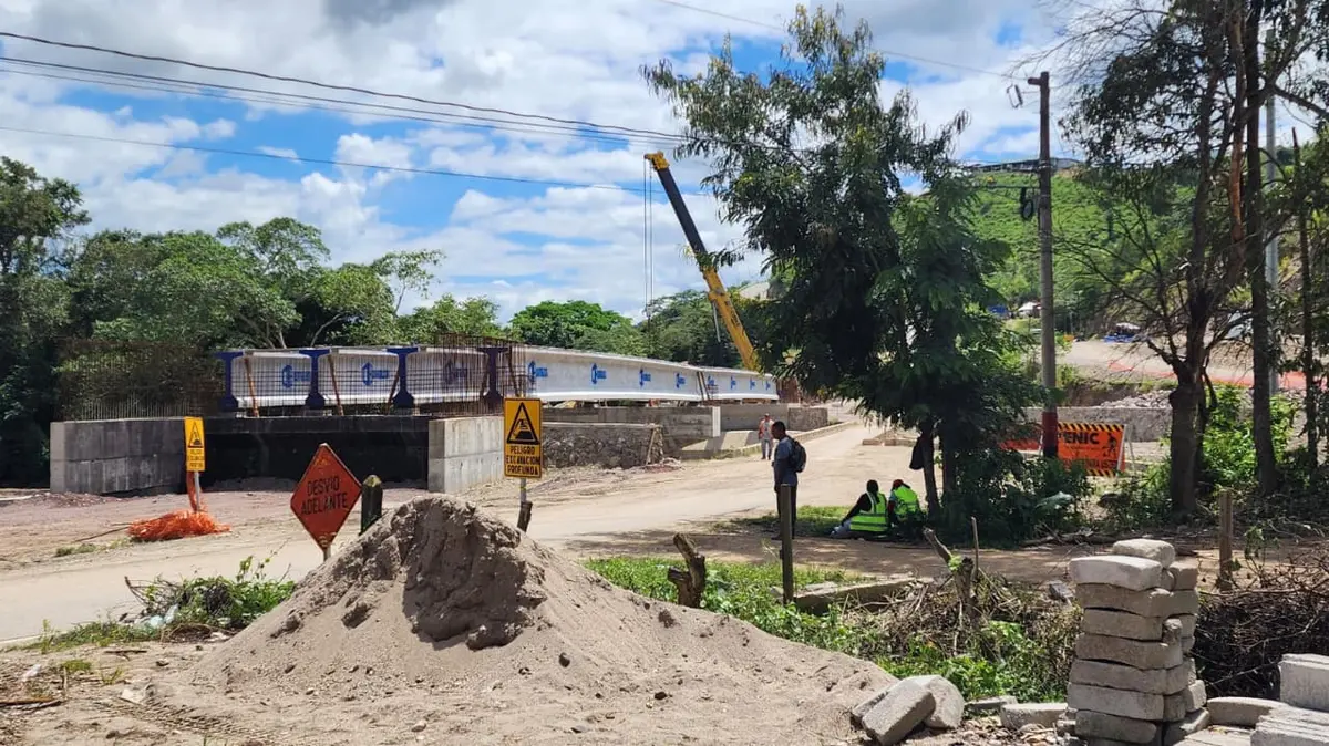 Nuevo puente sobre el Caño Martha Quezada mejora la seguridad en Wiwilí