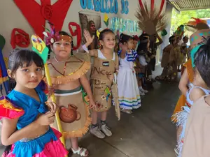 Niños del Colegio Nicarao conmemoran el Día de la Resistencia Indígena