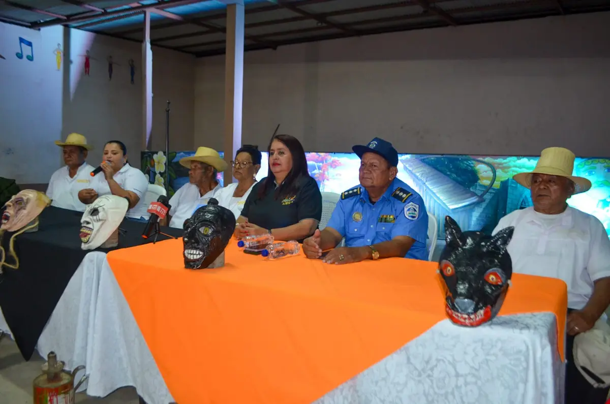 El folclore nicaragüense vive en el desfile de los Agüizotes de Monimbó