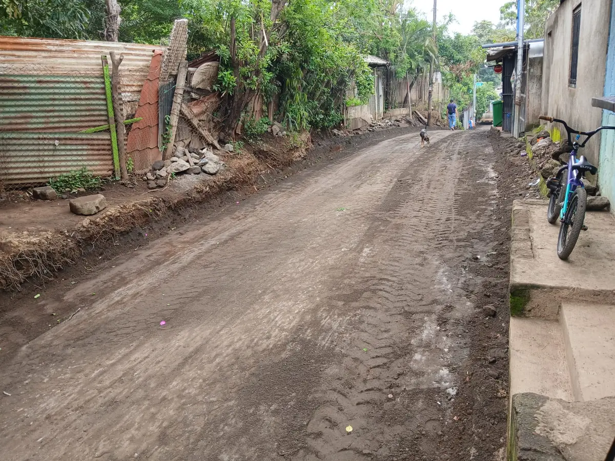 Familias del Barrio Hilario Sánchez disfrutarán calles nuevas en estas fiestas
