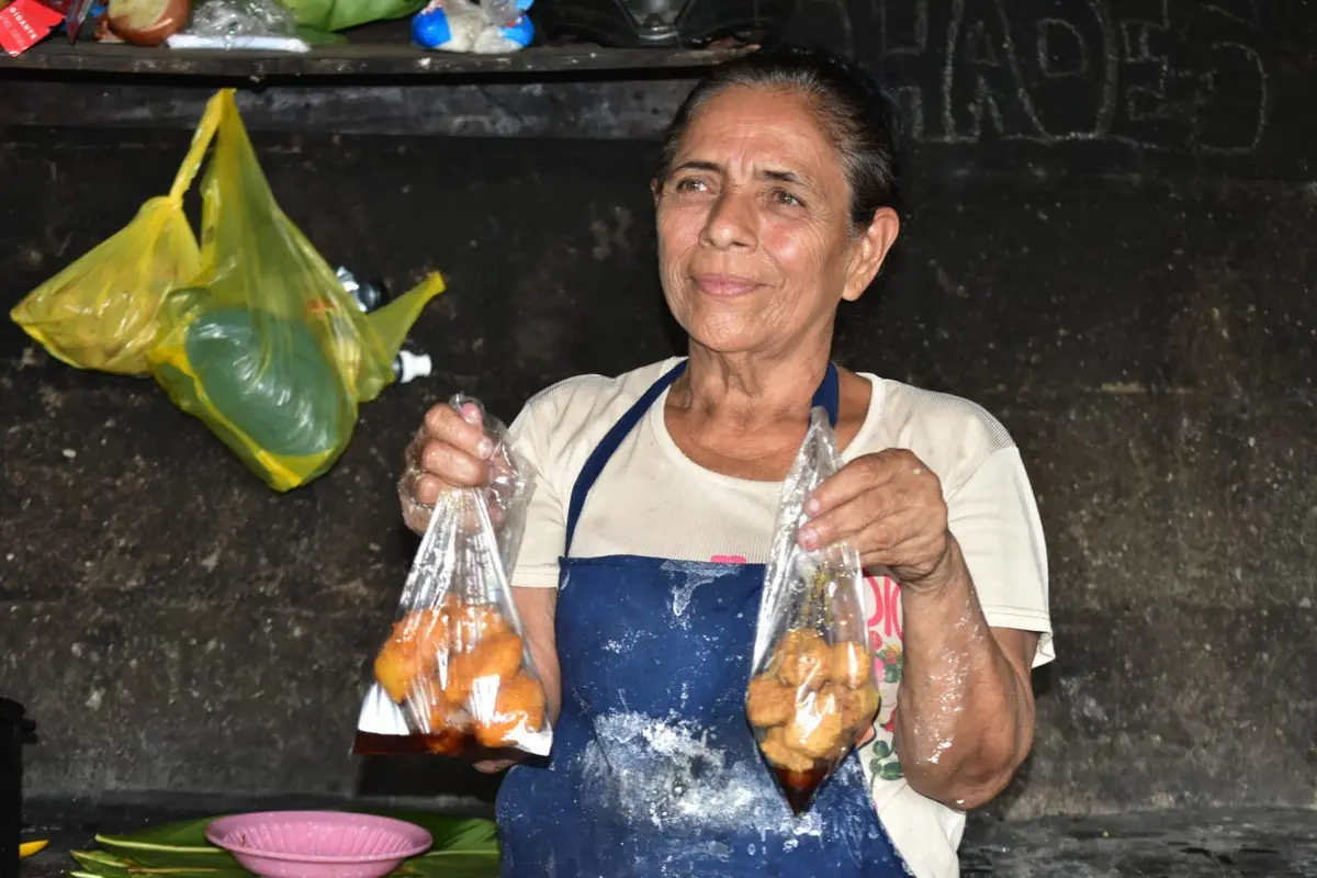 Entre maíz, yuca y miel: la historia de los buñuelos que preservan la memoria leonesa
