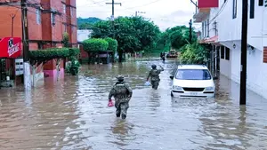 México despliega más de 3 mil marinos ante devastadoras lluvias