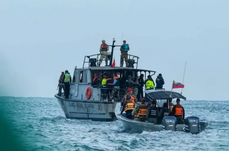 FANB despliega defensa costera en ocho estados de Venezuela