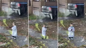 Preocupación en redes por video de bebé armado en EE. UU.