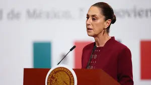 Presidenta Sheinbaum señala mano opositora tras protesta violenta en México