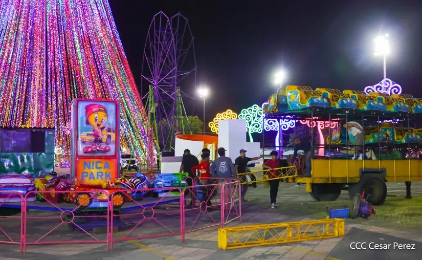 City Park inicia instalación en la Plaza de la Fe para alegrar la Navidad