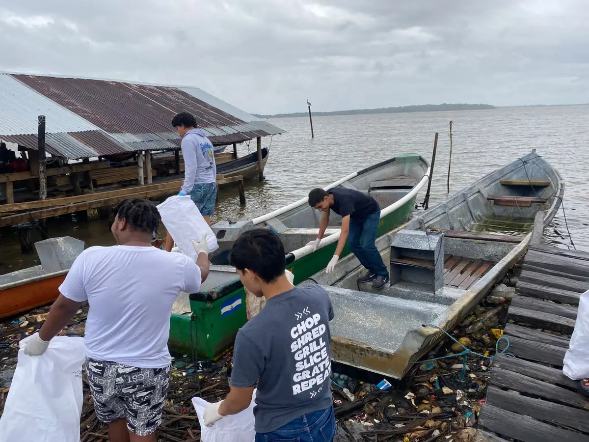 Bluefields se moviliza por un entorno más limpio y saludable